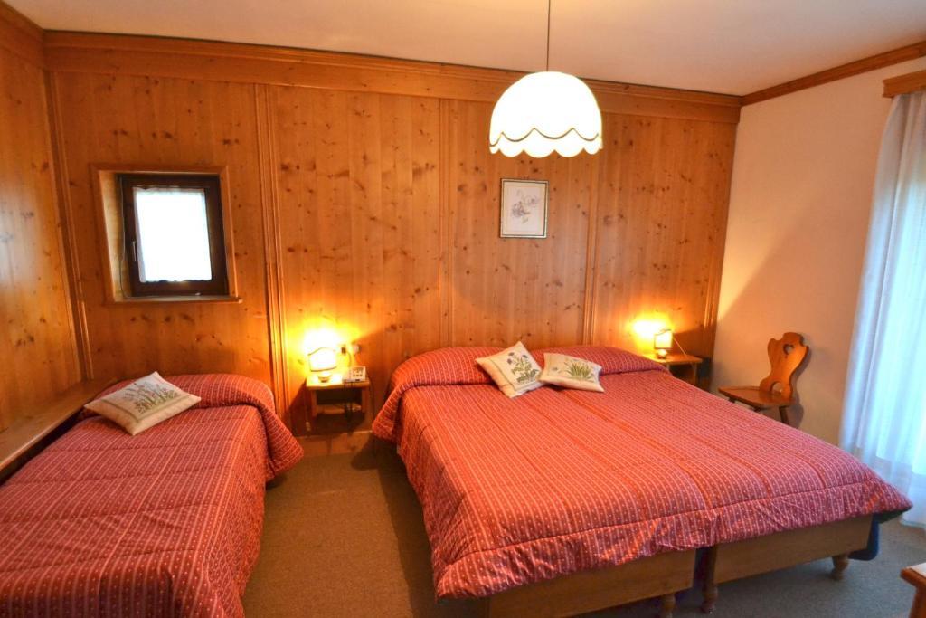 Hotel Villa Nevada Cortina d'Ampezzo Room photo